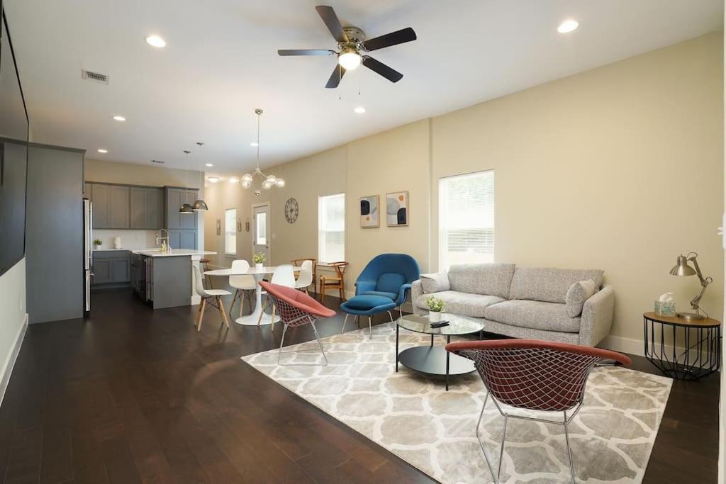 Spacious, Sleeps 6, St Phillips, King Bed 圣安东尼奥 外观 照片